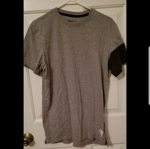 Reebok t shirt